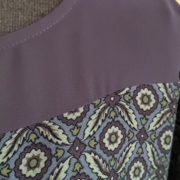 Forever 21 Sheer Shoulder Tunic Blouse - Picture 3 of 6